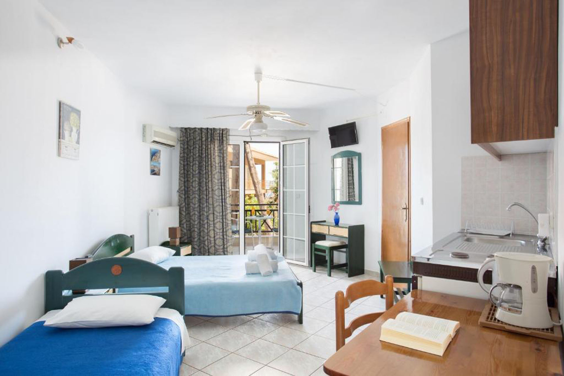 Monemvasia Hotels